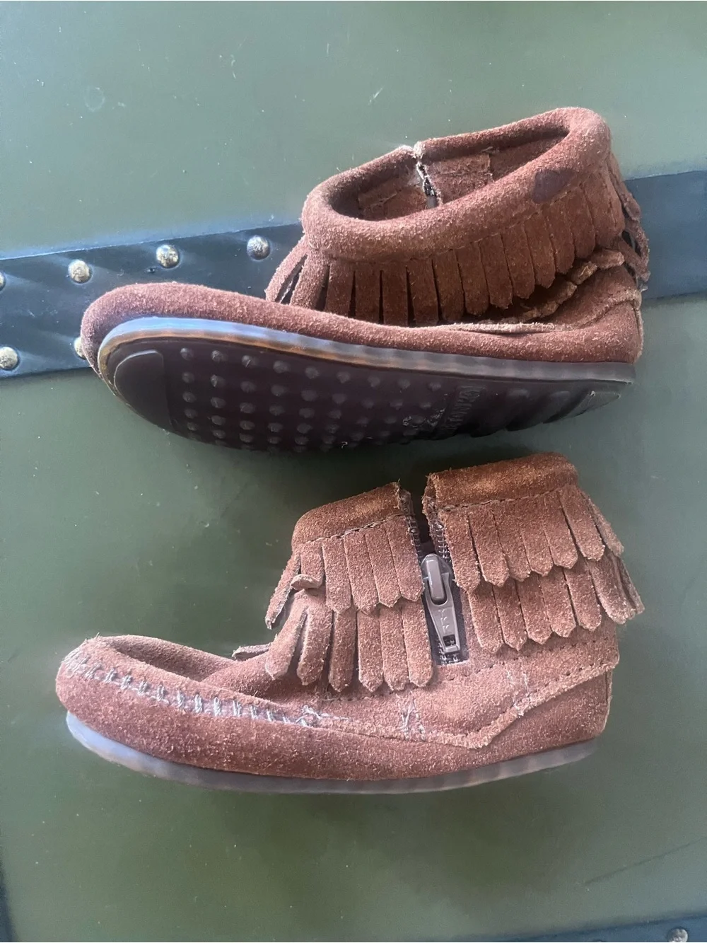 Minnetonka Kids brown Suede Fringe Moccasins with Side Zip